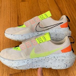 Wmns Nike Space Hippie